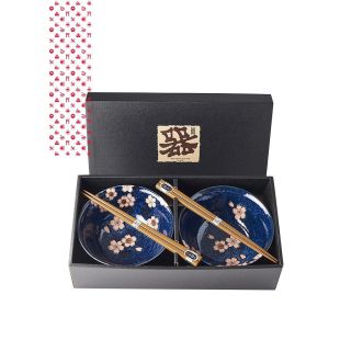 🌸 Přejeme krásný 1. jarní den. Můžete si jej zpříjemnit ručně dělanou keramikou s tematikou Sakur (japonských třešní) 🌸...