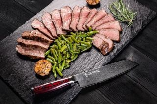 🔪Novinka: Pravý japonský nůž, který vydrží generace. Je to tady 🇯🇵 Nově máme luxusní japonské nože Yaxell s tradicí od...